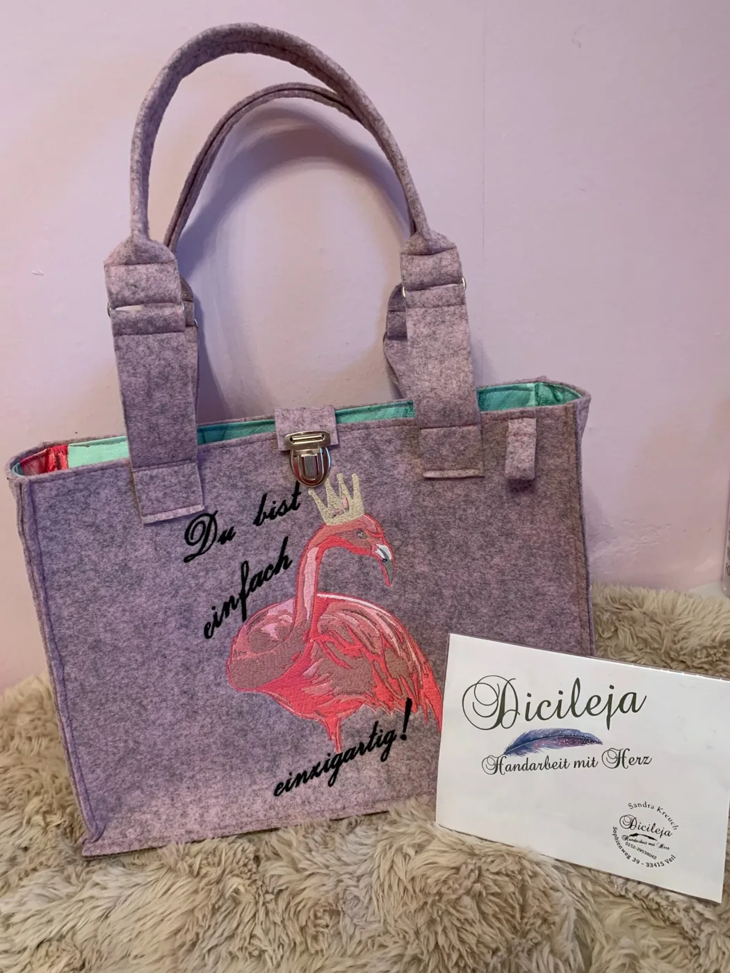 Filztasche mit Flamingomotiv